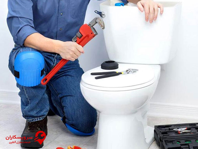 نصب کردن توالت فرنگی در دستشویی